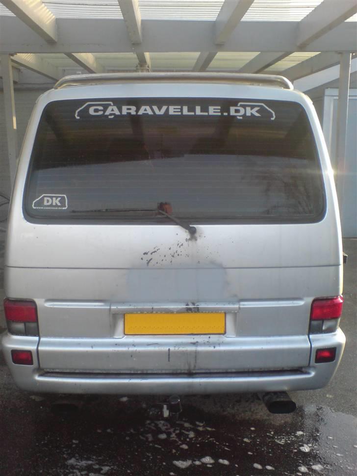 VW Caravelle Total skadet billede 11