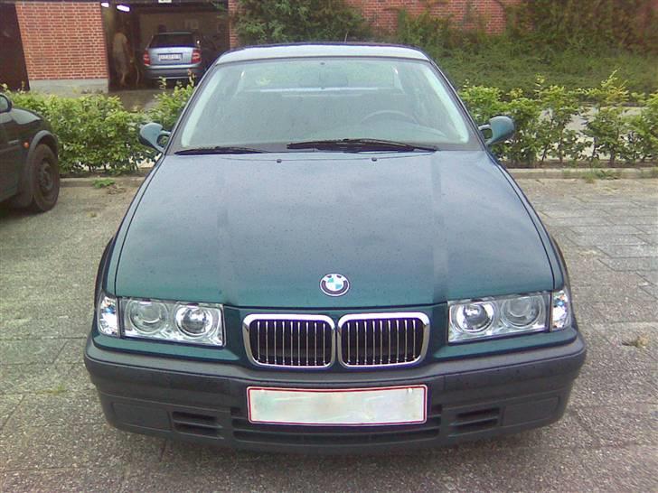 BMW 318i SOLGT billede 13