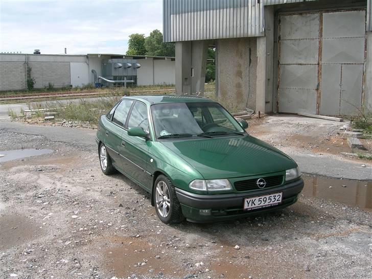 Opel Astra Sedan Comfort --SOLGT-- billede 9