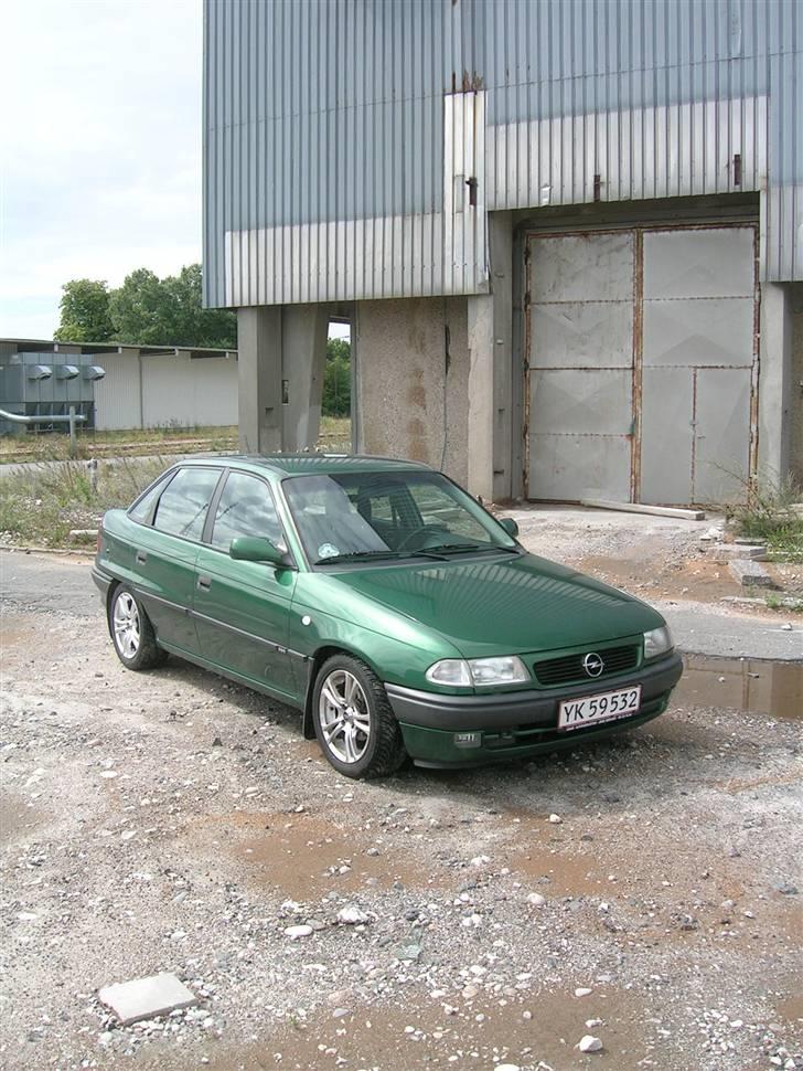 Opel Astra Sedan Comfort --SOLGT-- billede 12