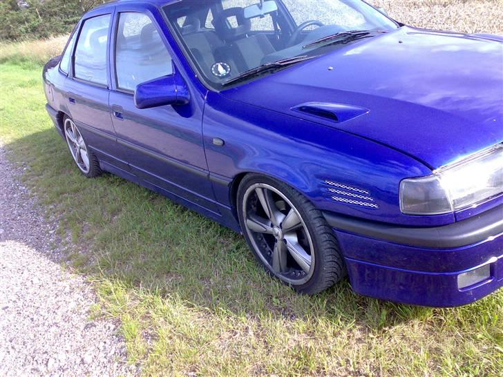 Opel Vectra 4x4 SOLGT DØD billede 3