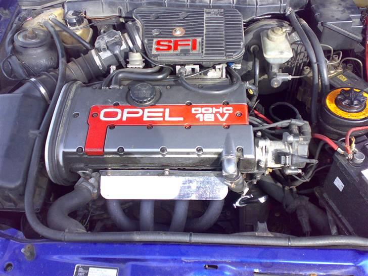 Opel Vectra 4x4 SOLGT DØD billede 6