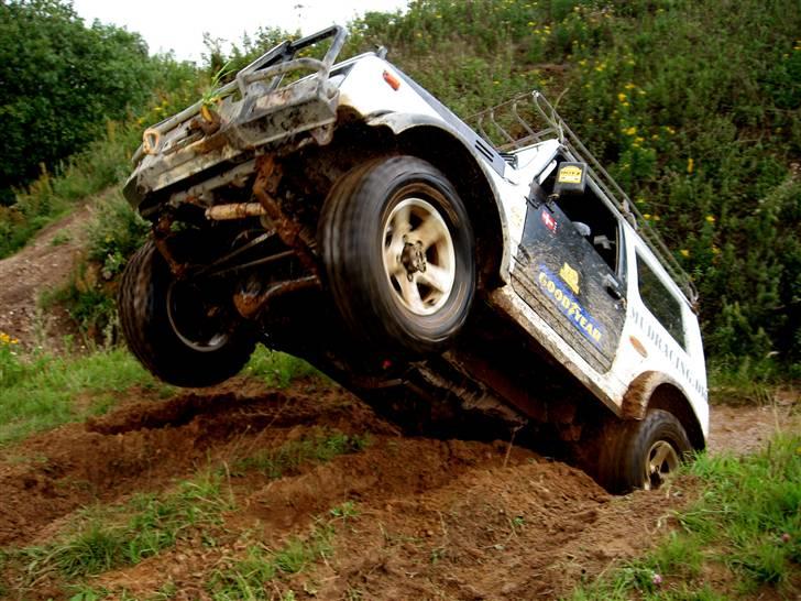 Suzuki Samurai 4x4 - Samurai på spring, løve i skjul! billede 2