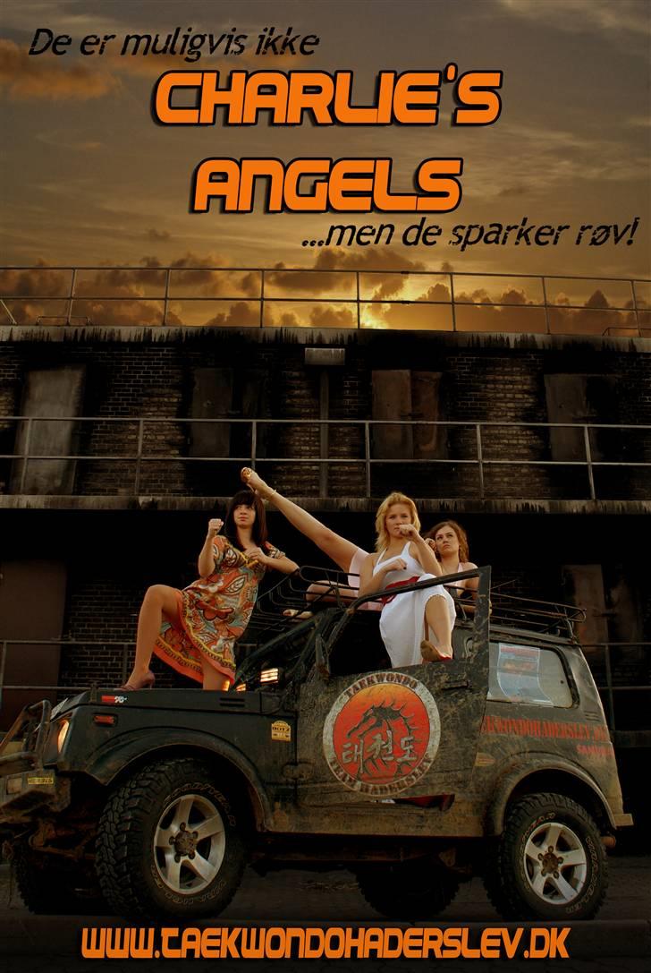 Suzuki Samurai 4x4 - efter den blev malet og fik reklamer :) billede 11