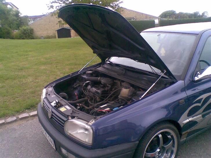 VW Golf 3 (SOLGT) - gasdæmpere billede 5