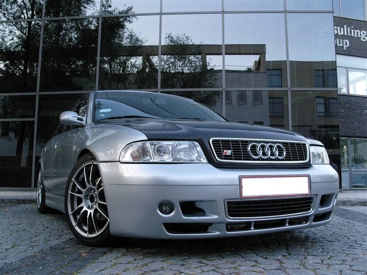 Audi A4 1,8 Turbo billede 4