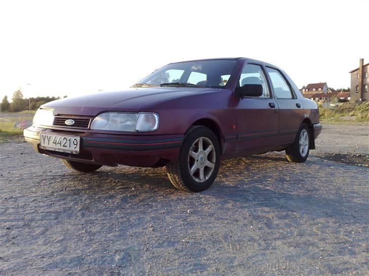 Ford Sierra CLX(Fido's)(DØD) billede 2