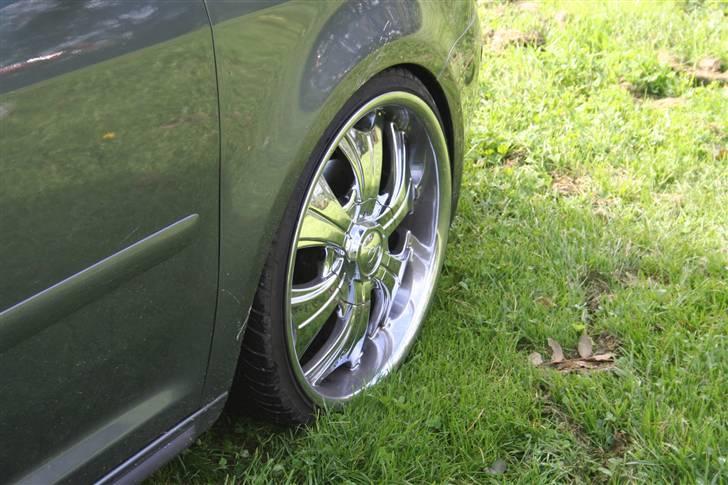 VW Touran 2,0 TDI ( SOLGT ) billede 1