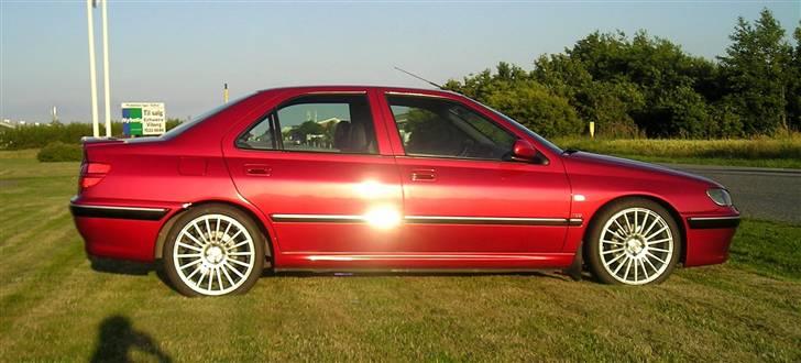 Peugeot 406 2,0 HDI - Totalskadet billede 11