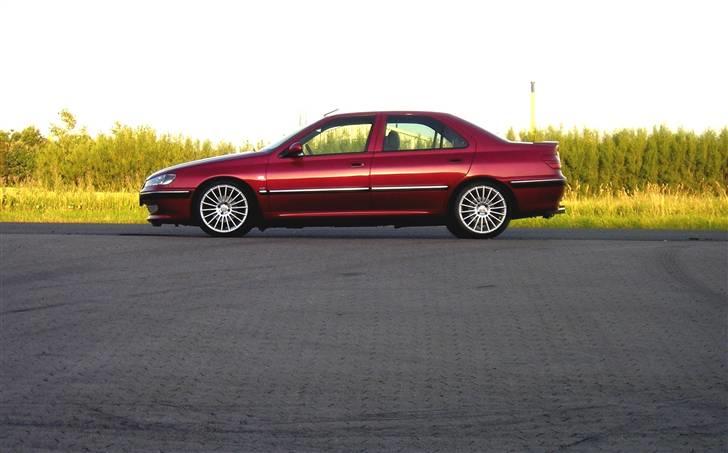 Peugeot 406 2,0 HDI - Totalskadet billede 12