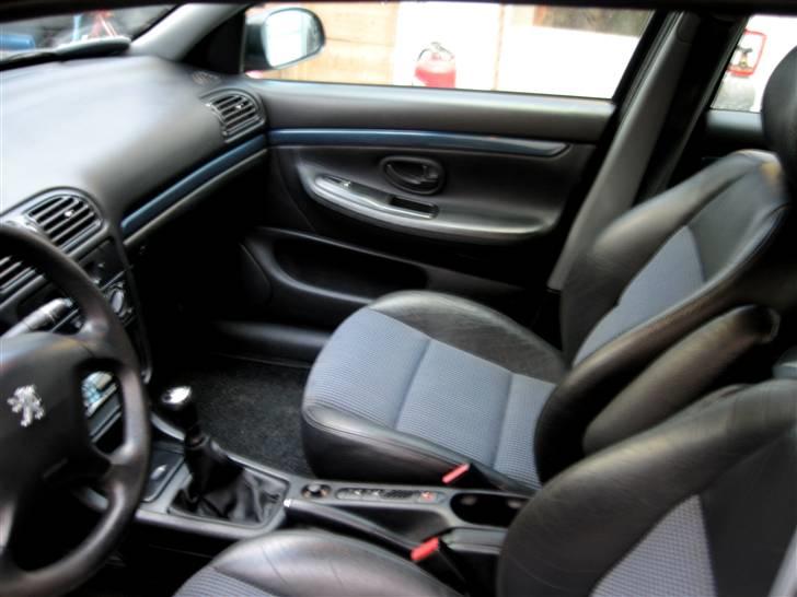 Peugeot 406 2,0 HDI - Totalskadet billede 18