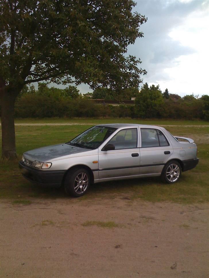 Nissan Sunny - RIP billede 1