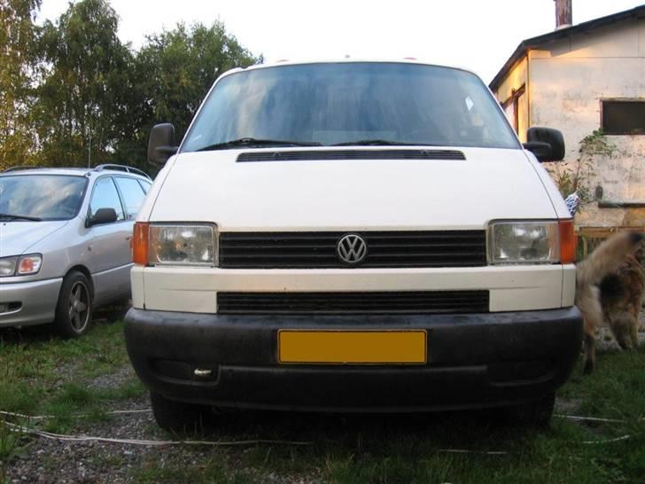 VW Transporter 2,4D billede 1