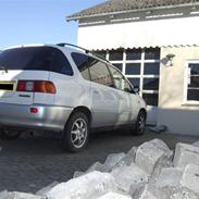 Toyota Sportsvan SOLGT