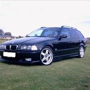 BMW 320 i touring