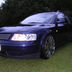 VW PASSAT 