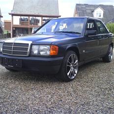 Mercedes Benz 190 d 2,5