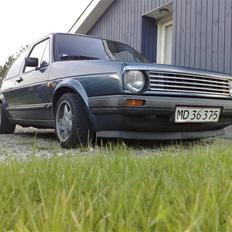 VW Golf 2 1,8 cl *SOLGT*
