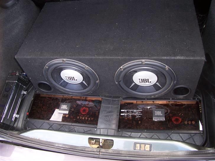 Ford Escort UNiQ*Total Skadet billede 13