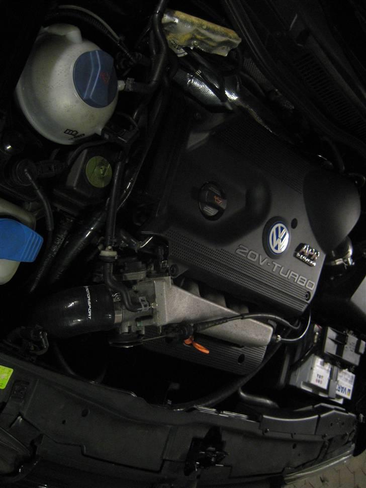 VW Golf 4 GTI "APR stage 3+" - Sådan ser mit nye APR motorrum ud:-) billede 19