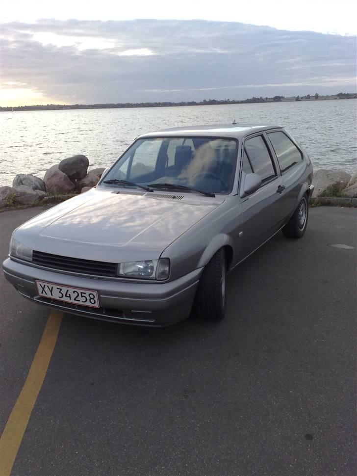 VW polo coupe 1,3 (solgt) billede 2