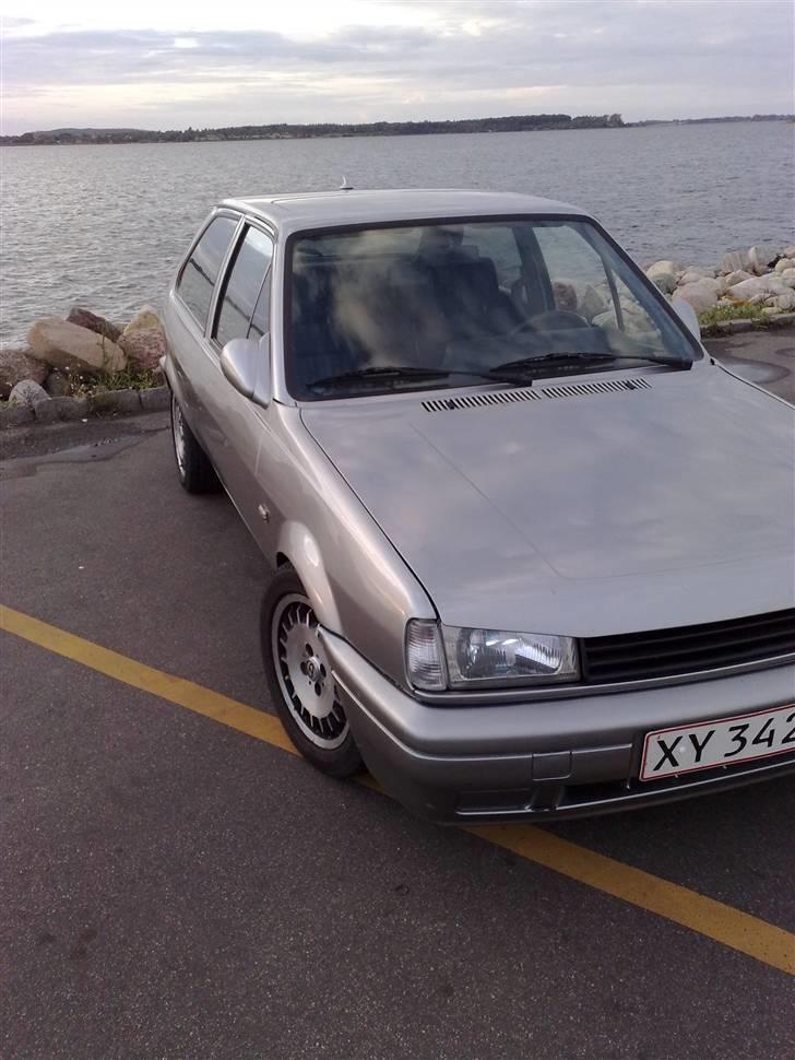 VW polo coupe 1,3 (solgt) billede 3