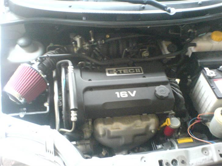 Chevrolet Kalos - Motoren + det nye luftfilter, lyder skønt ;) billede 9