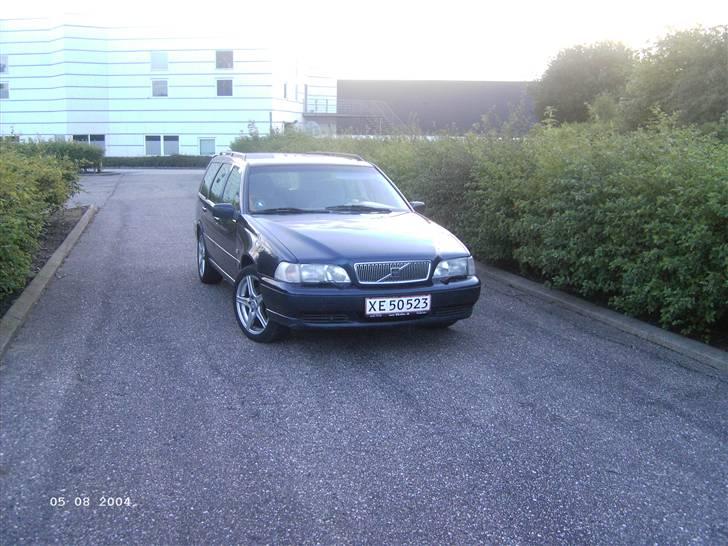 Volvo V 70 billede 1