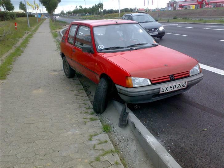 Peugeot 205 pandekage solgt billede 18