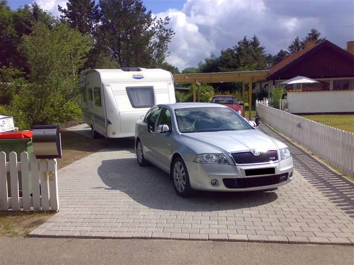 Skoda octavia RS 2,0 TDI - 4) Så skal Skubdaen trække afsted med vores nye Hobby! Begge 2007 modeller :-D billede 4