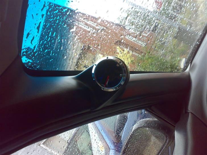 Mazda   MX 3 lambo SOLGT - voltmeter monteret billede 16