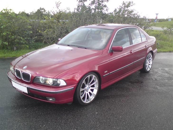 BMW E39 528 --- SOLGT billede 1