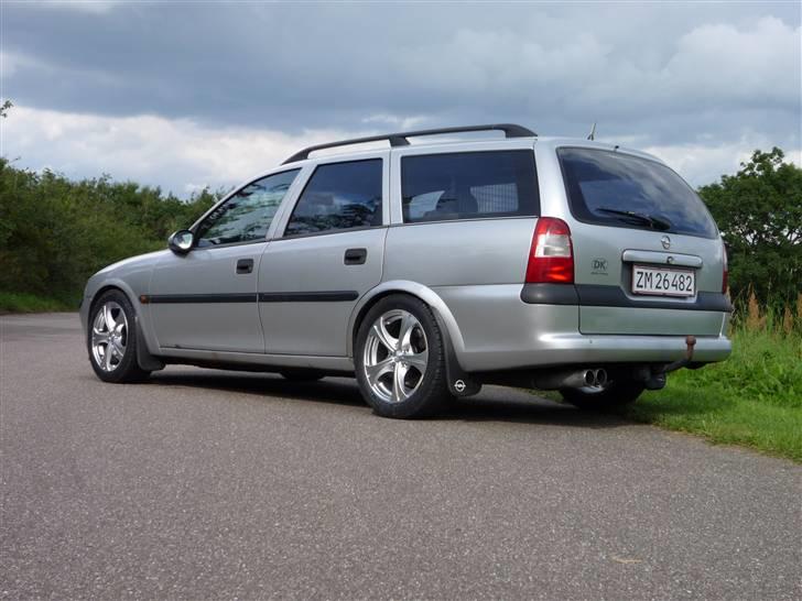 Opel Vectra St. car "SOLGT" - Sikke en fin bil billede 4