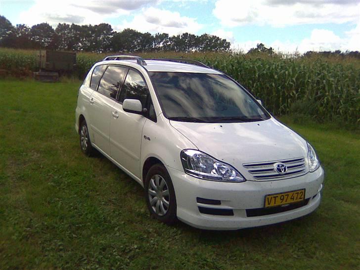 Toyota Sportsvan D-4D*SOLGT* billede 2