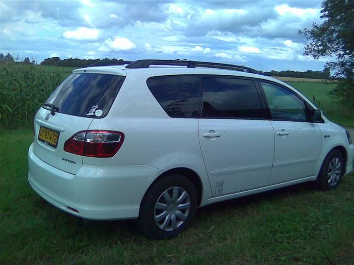 Toyota Sportsvan D-4D*SOLGT* billede 5