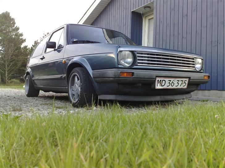 VW Golf 2 1,8 cl *SOLGT* billede 1