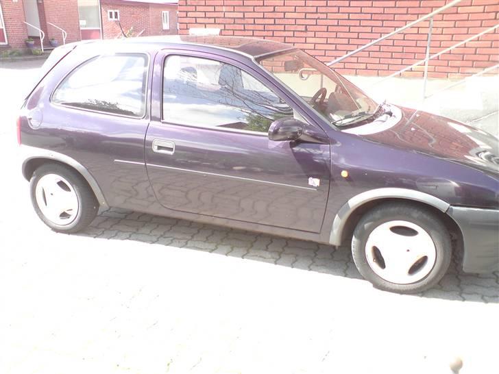 Opel corsa 1,4i sport  billede 2