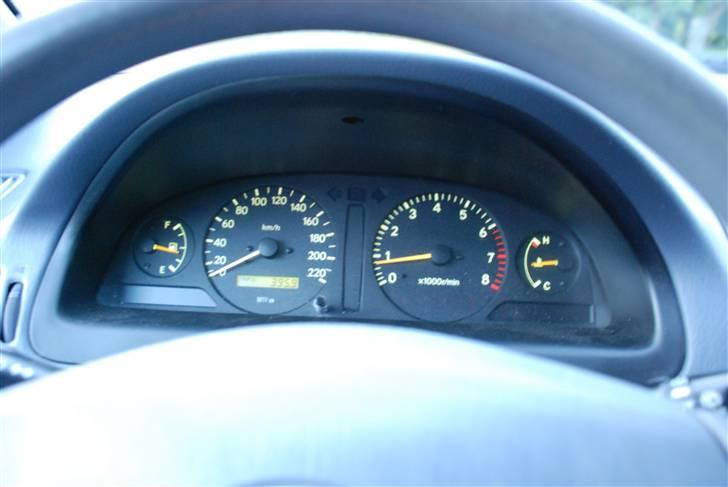 Toyota sportsvan *solgt* billede 8