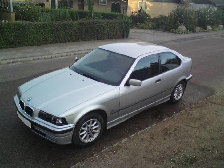 BMW E36 Compact solgt billede 12