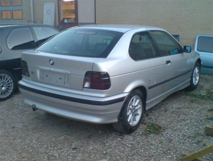 BMW E36 Compact solgt billede 20