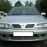 Nissan Primera SE