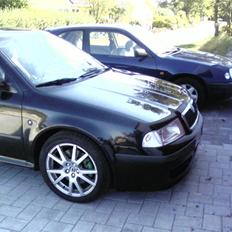 Skoda Octavia 1.8T RS Solgt