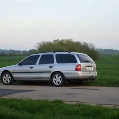 Ford v6 SOLGT  DESVÆRRE!!!