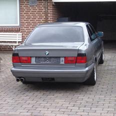 BMW E34 525 M50