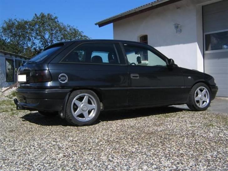 Opel Astra F GSI 16V *SOLGT* billede 8