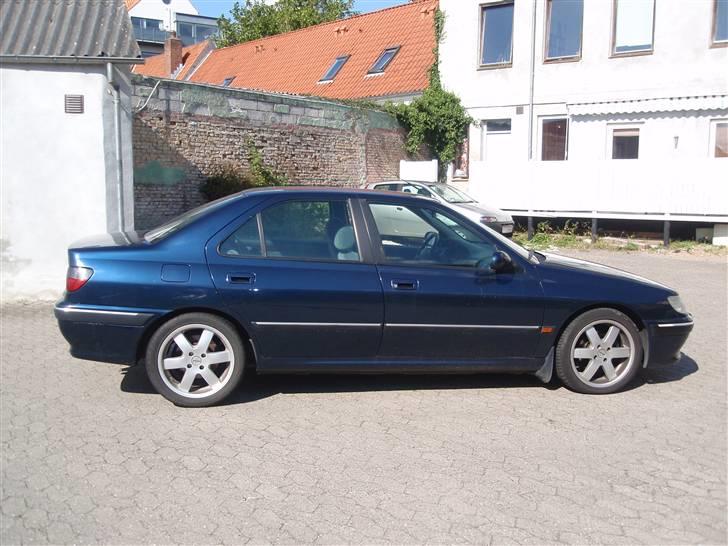 Peugeot 406 billede 1