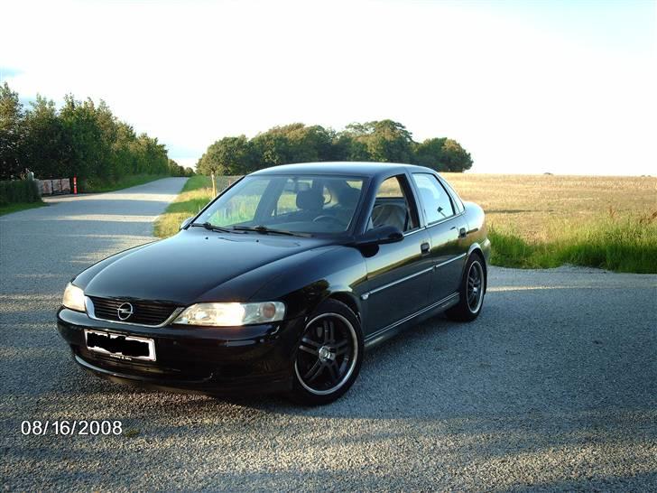 Opel Vectra B billede 1