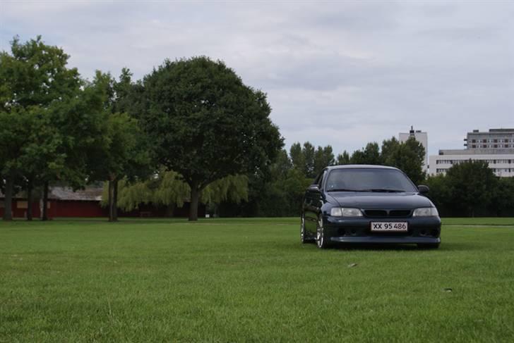 Toyota Carina E billede 3
