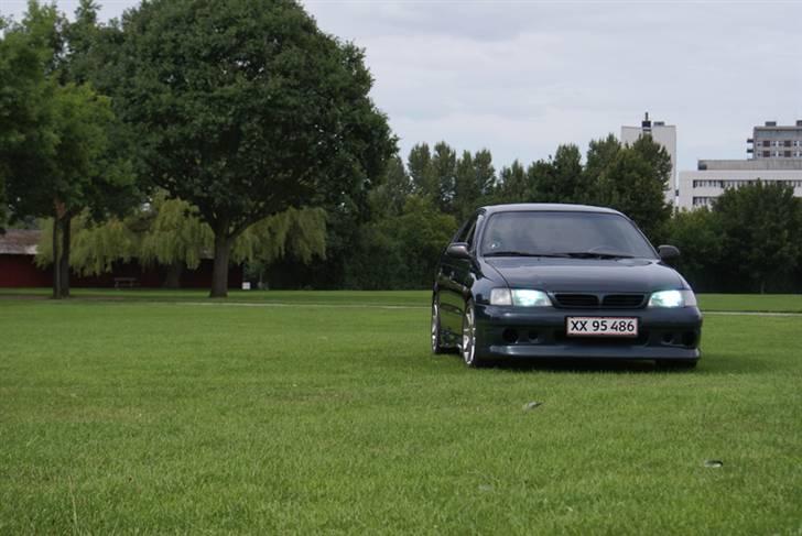 Toyota Carina E billede 4