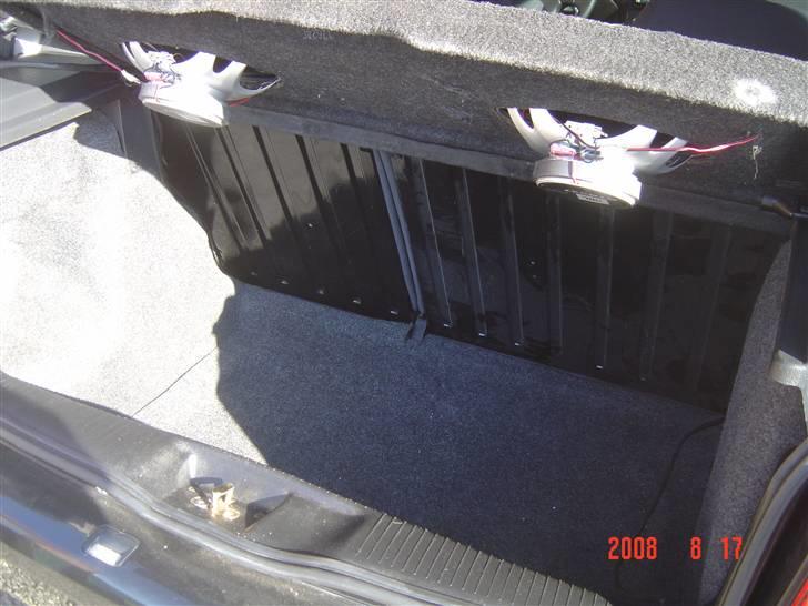 VW Polo 6n - Og her er der så bygget anlæg.. billede 12